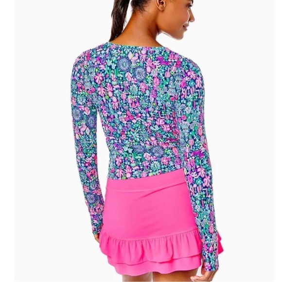 LILLY PULITZER NWOT Luxletic Oden Top Shirt In Low Tide Navy Pink Size Small NEW - Picture 3 of 15